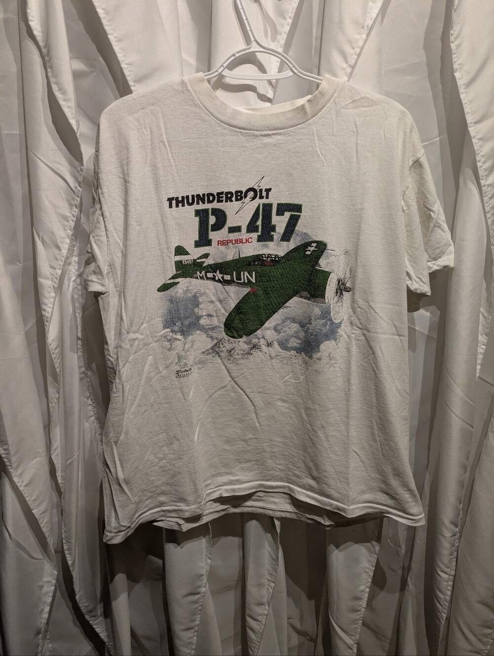 15 Republic P-47 Thunderbolt Airplane Graphic T-Shirt White